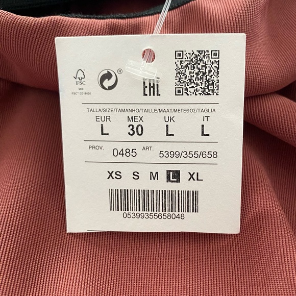 Pull&Bear skirt NWT - Picture 3 of 3